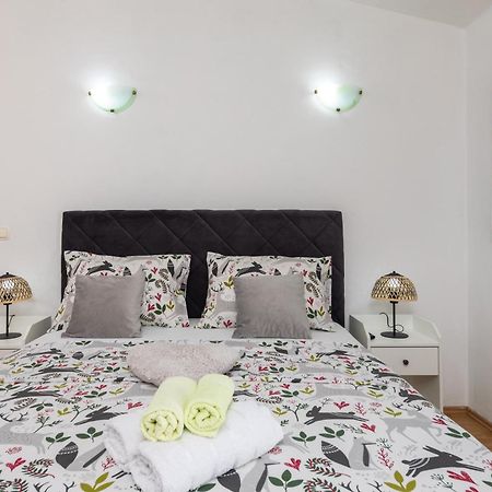 Sky Way Apartments 두기라트 외부 사진