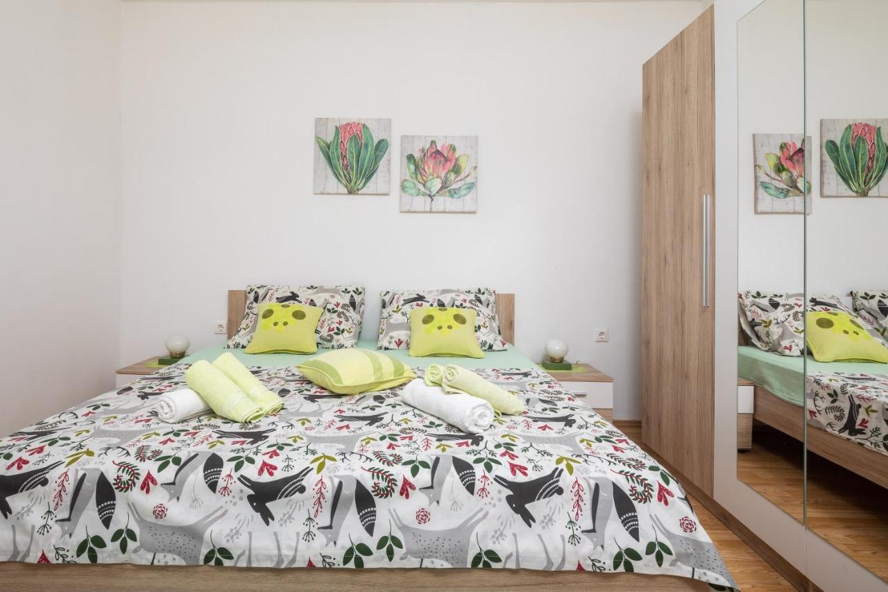 Sky Way Apartments 두기라트 외부 사진