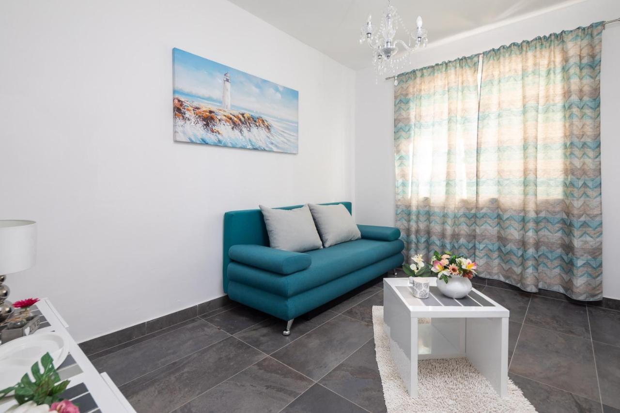 Sky Way Apartments 두기라트 외부 사진