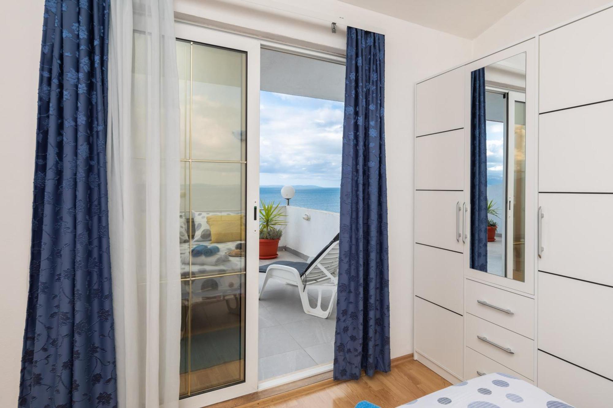 Sky Way Apartments 두기라트 외부 사진